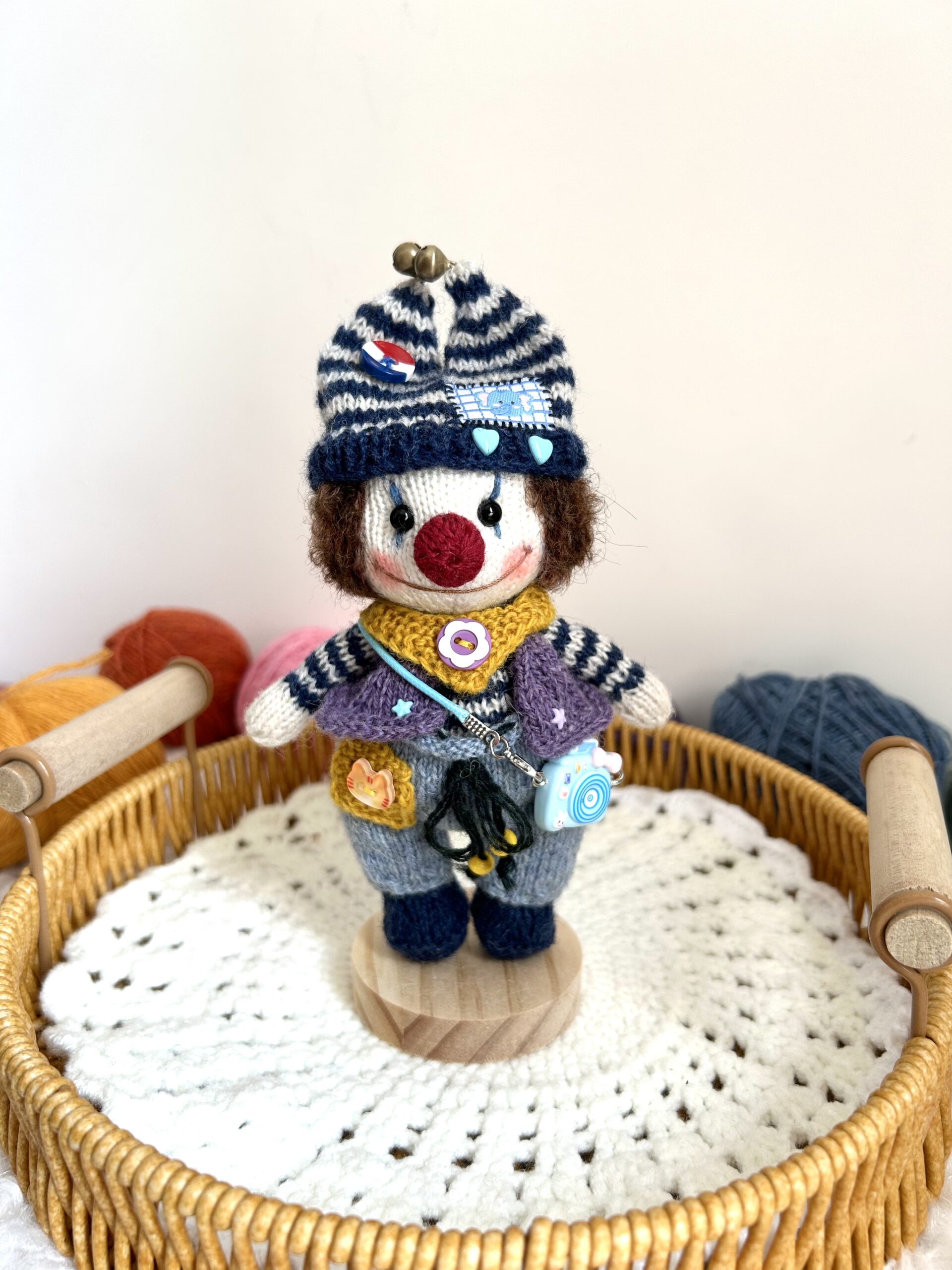 Handmade Mr. Clown Plush Toy – Healing Aesthetic Gift - Image 4