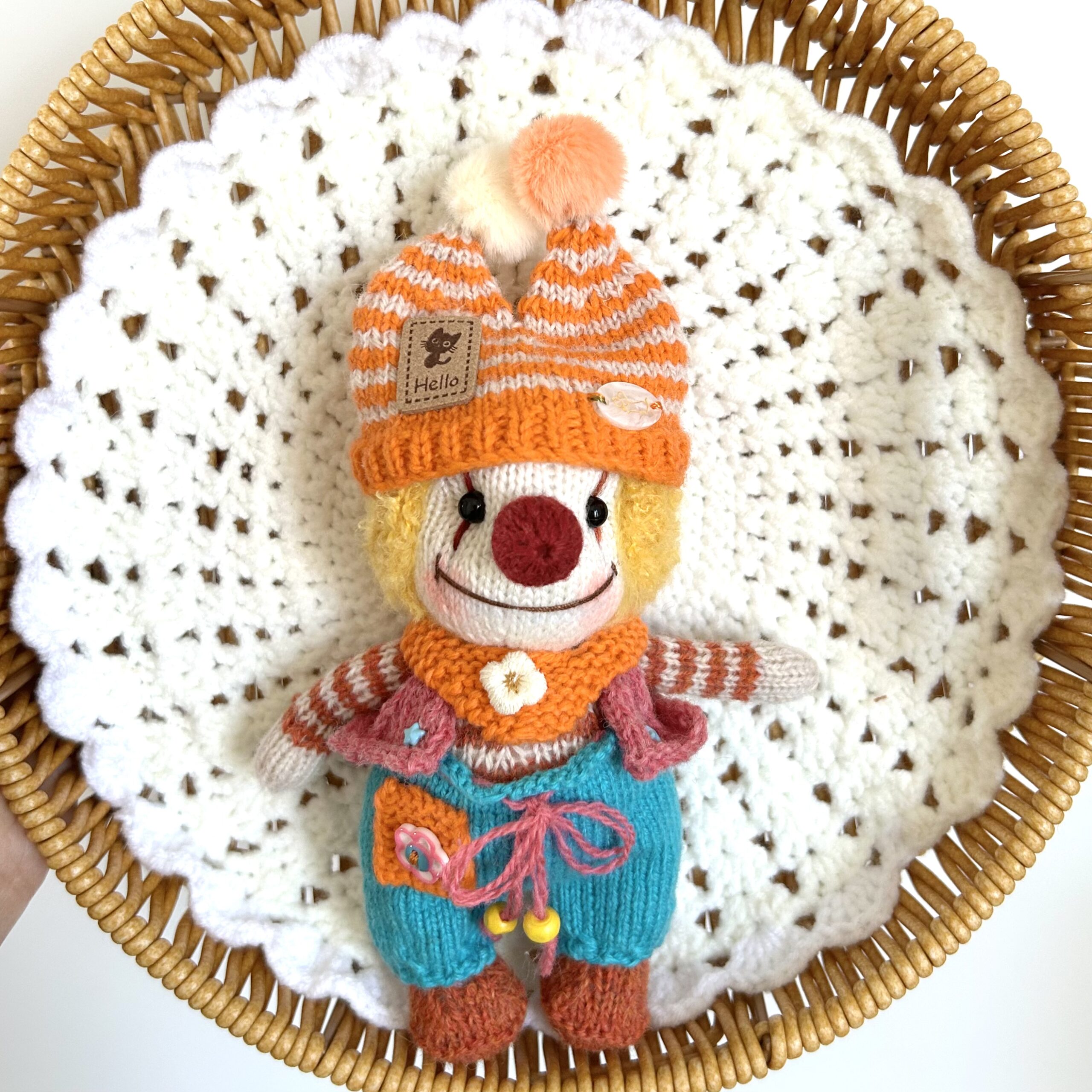 Mr. Clown Handmade Knitted Amigurumi Plush Toy – Unique Arttoy Gift - Image 2