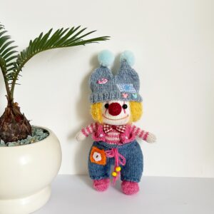 Mr. Clown Amigurumi Doll – Handmade Healing Plush Gift