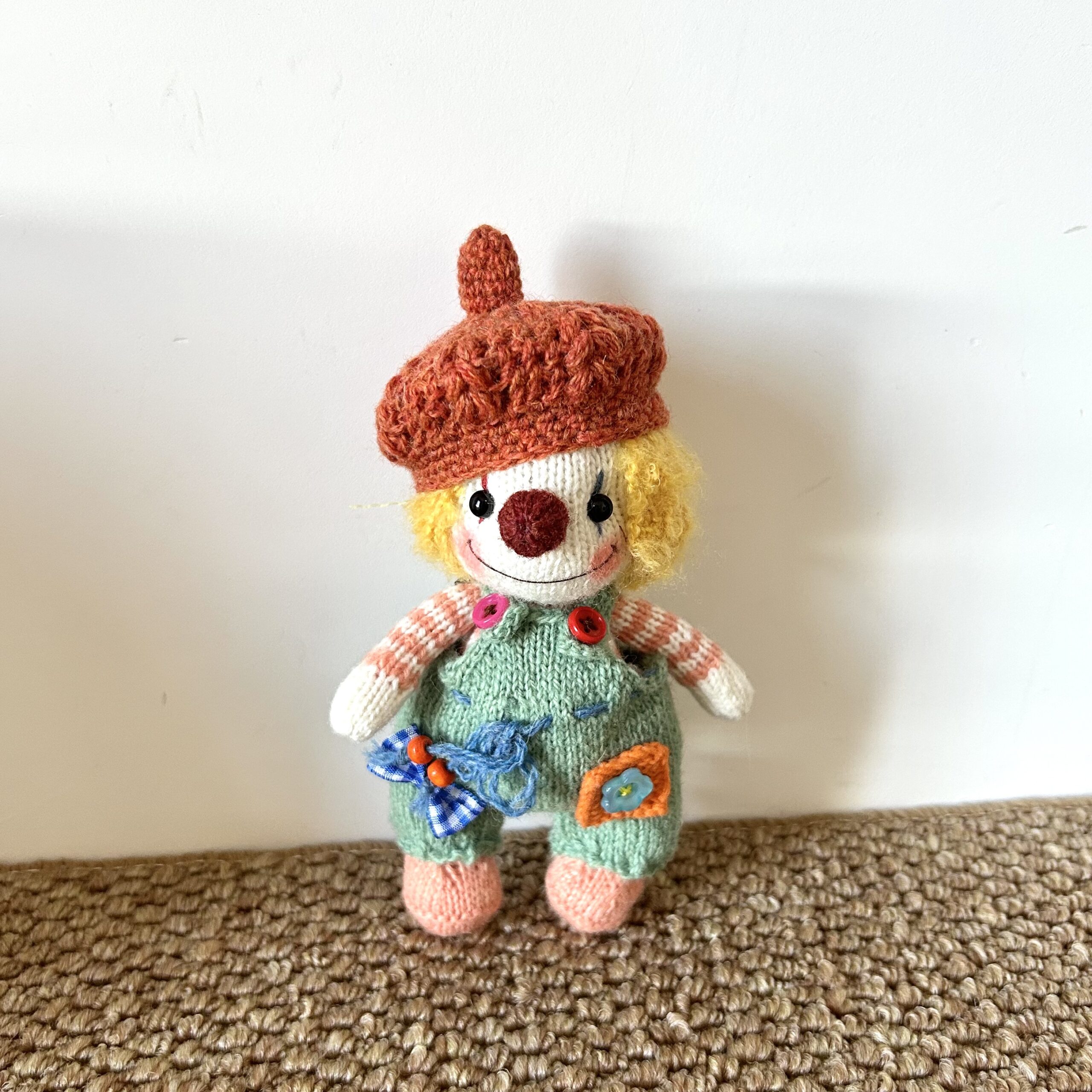 Kawaii Mr. Clown with Beret Hat Handmade Knitted Amigurumi Plushie Toy, Cute Art Toy Gift for Doll Collectors - Image 3
