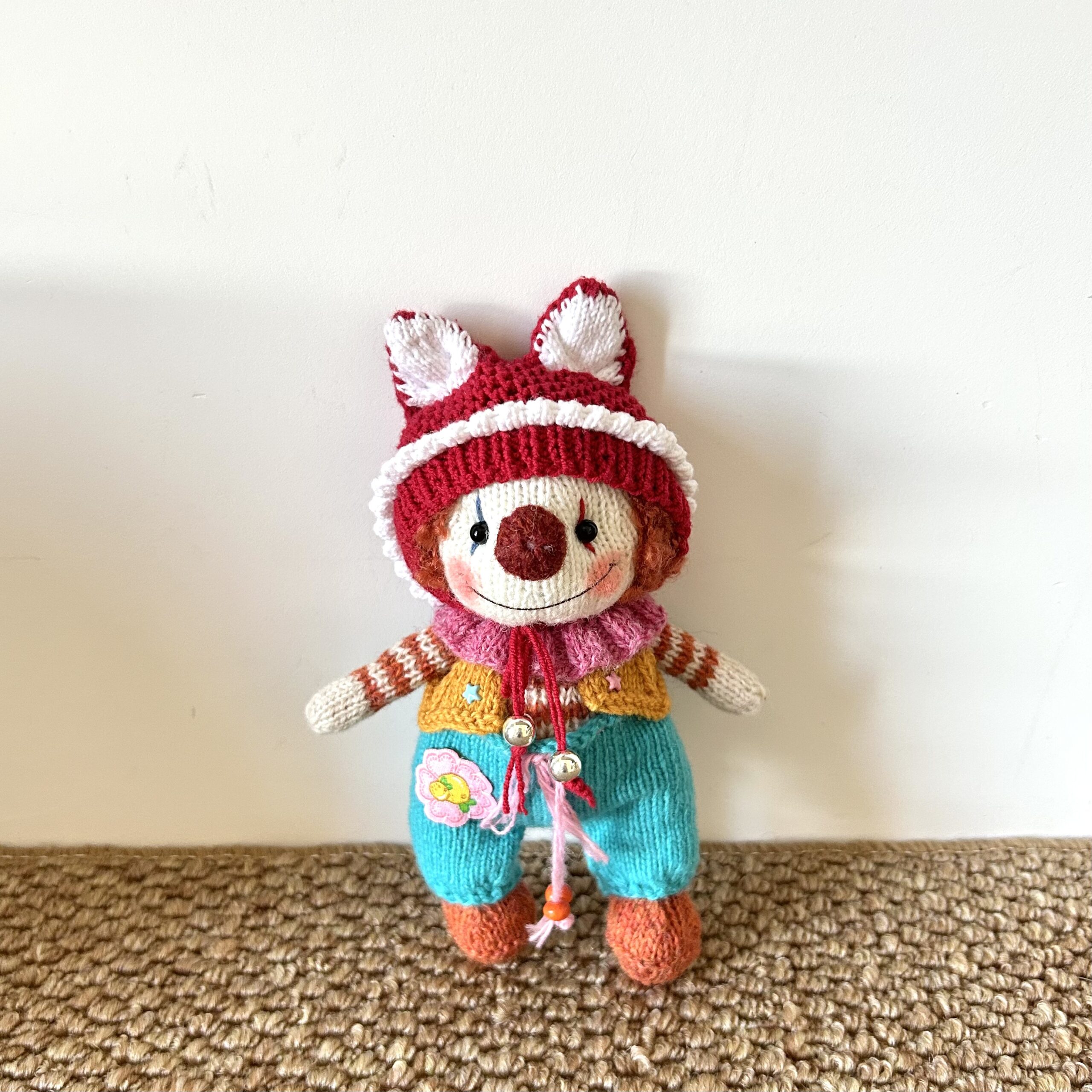 Handmade Knitted Mr. Clown Doll โ Cute Amigurumi Plushie Toy, Kawaii Art Toy Gift for Doll Collectors - Image 3